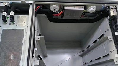 Sistema BESS en armario de 215 kW / 418 kWh